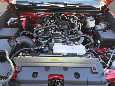 Used 2025 Toyota Tacoma SR5 AWD/4WD image 33