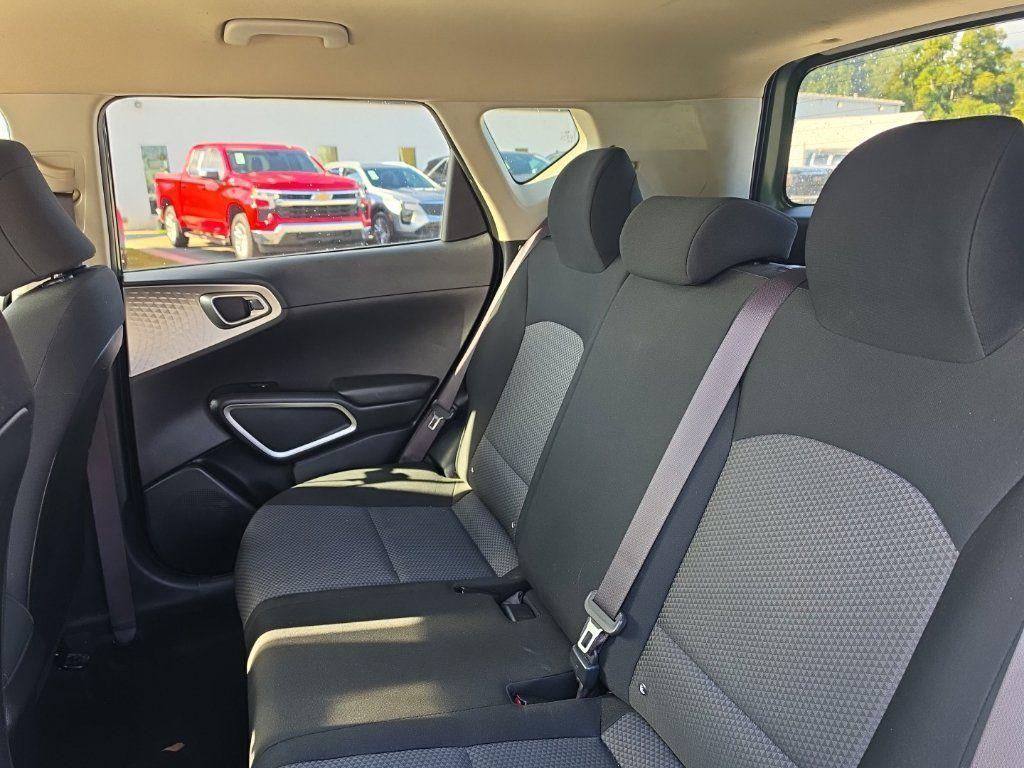 Used 2021 Kia Soul X-Line FWD image 11