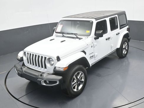 Used 2022 Jeep Wrangler Unlimited Sahara image 48