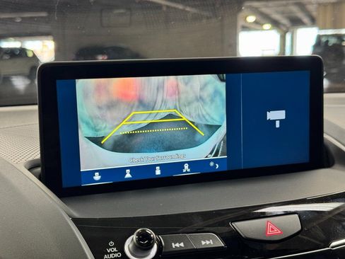 Used 2025 Acura RDX SH-AWD image 36