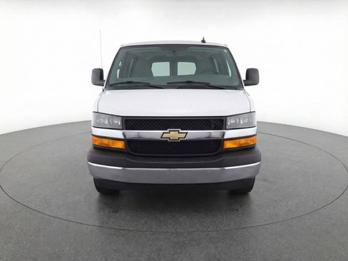 Used 2025 Chevrolet Express 3500 LT w/ LT Preferred Equipment Group image 2