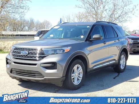 Certified 2024 Ford Explorer XLT AWD/4WD image 2