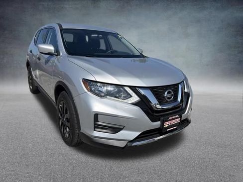 Used 2017 Nissan Rogue S AWD/4WD image 5