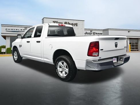 Used 2024 RAM 1500 Classic SLT AWD/4WD image 3
