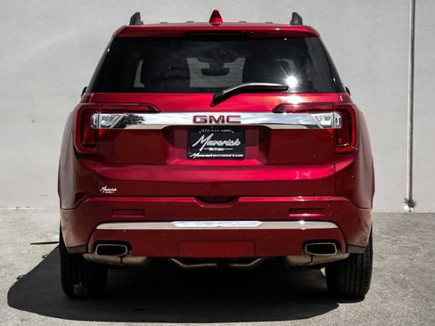 Used 2021 GMC Acadia Denali w/ Denali Technology Package FWD image 9