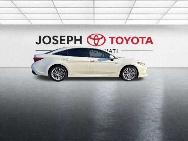 Used 2020 Toyota Avalon Limited w/ Advanced Safety Package FWD image 5
