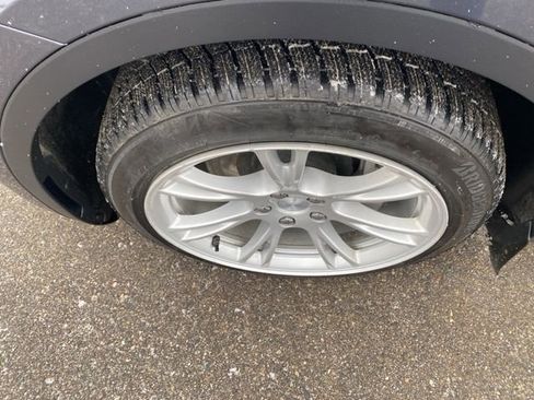 Used 2023 Tesla Model Y Long Range image 32