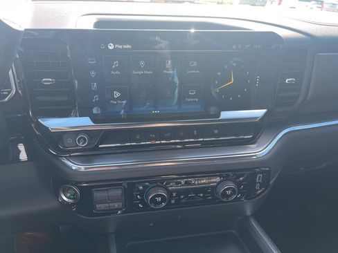 Used 2024 Chevrolet Silverado 2500 High Country image 14