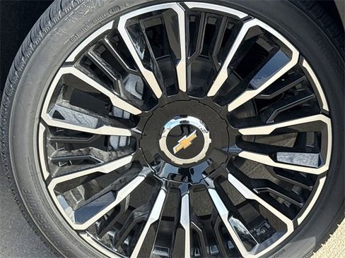 New 2026 Chevrolet Tahoe High Country image 9