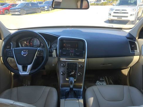 Used 2015 Volvo XC60 T5 Premier w/ Protection Package image 15