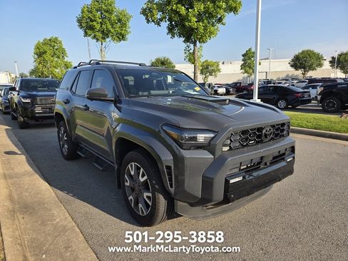 Used 2026 Toyota 4Runner TRD Sport Premium AWD/4WD image 3