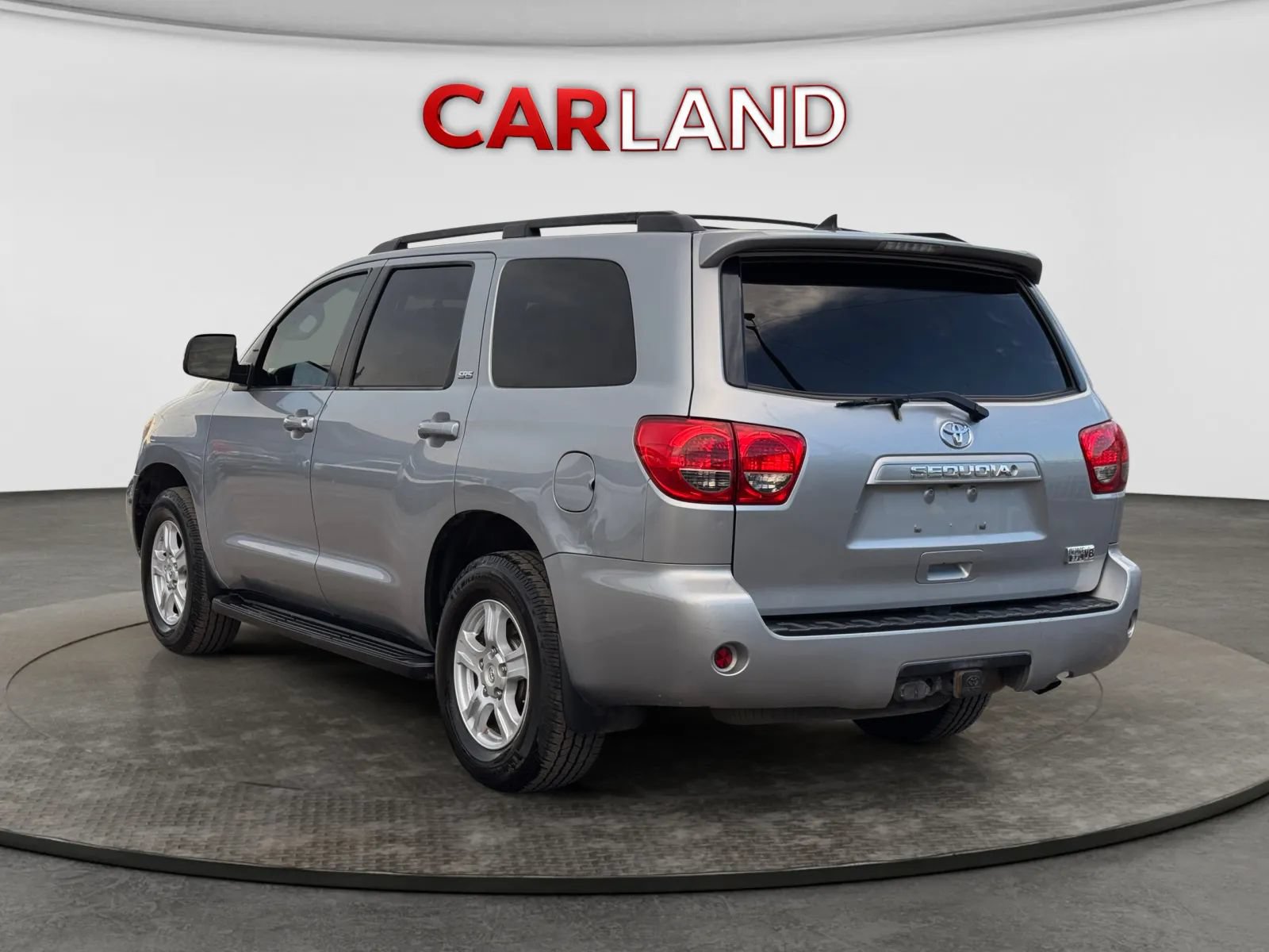Used 2014 Toyota Sequoia SR5 RWD image 4