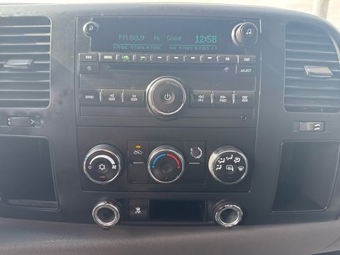 Used 2009 Chevrolet Silverado 1500 LS image 18