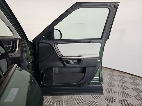 Used 2024 Rivian R1S Adventure image 18