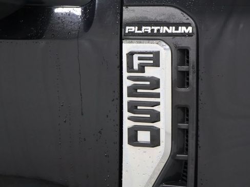 Used 2023 Ford F250 Platinum AWD/4WD image 36