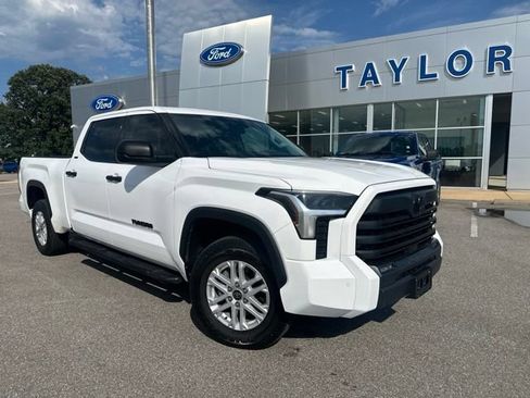 Used 2023 Toyota Tundra SR5 AWD/4WD image 1
