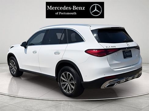 Certified 2025 Mercedes-Benz GLC 300 4MATIC image 6