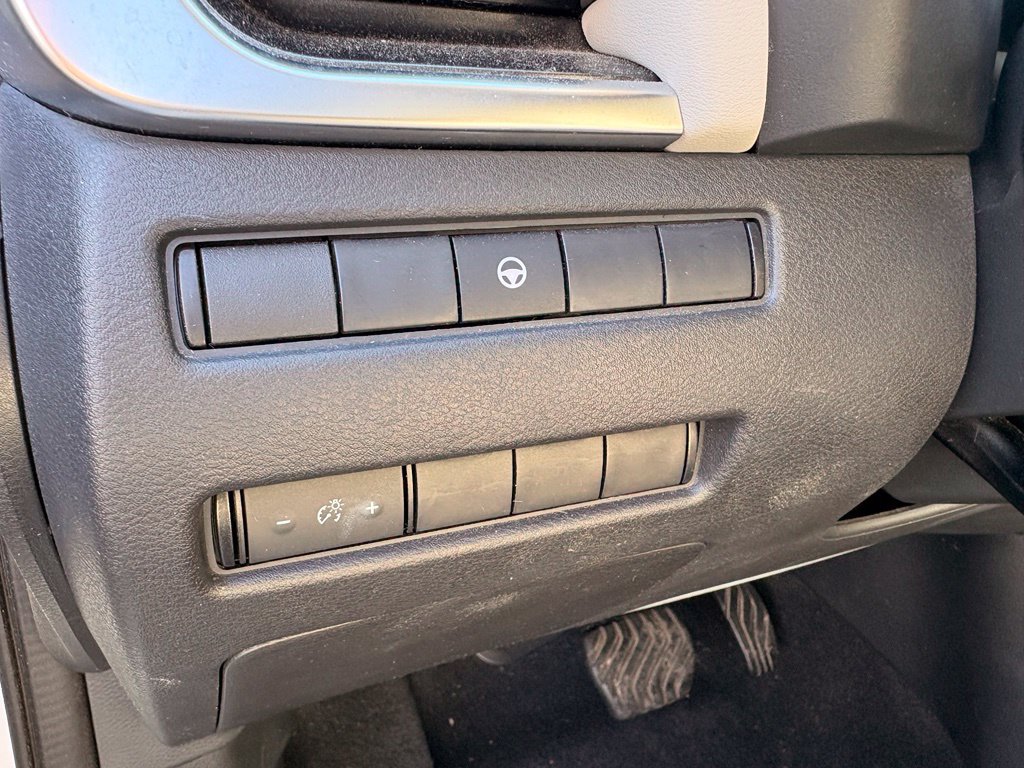 Used 2021 Nissan Rogue SV FWD image 13
