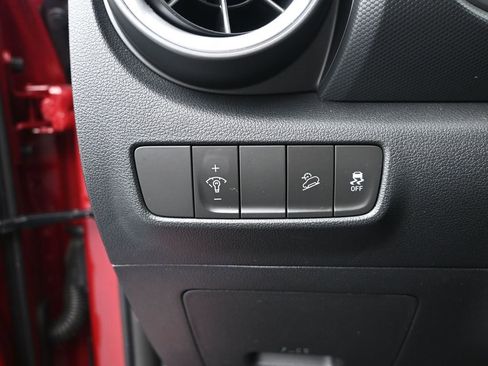 Used 2023 Hyundai Kona SEL w/ Winter Weather Package image 19