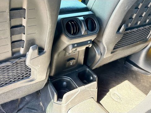 Used 2021 Jeep Wrangler Unlimited Rubicon image 28