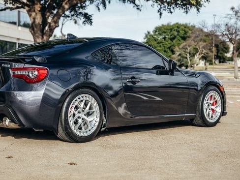 Used 2017 Subaru BRZ Premium image 41