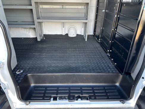 Used 2020 Chevrolet Express 2500 w/ Driver Convenience Package image 20