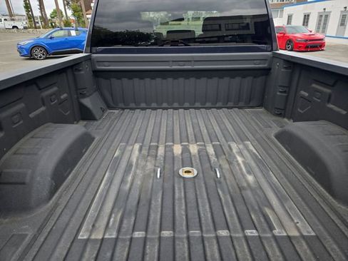 Used 2024 Chevrolet Silverado 2500 Custom w/ Custom Value Package AWD/4WD image 4