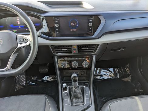 Certified 2023 Volkswagen Taos SE w/ Panoramic Sunroof Package image 14