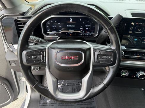 Used 2024 GMC Sierra 1500 SLT image 18