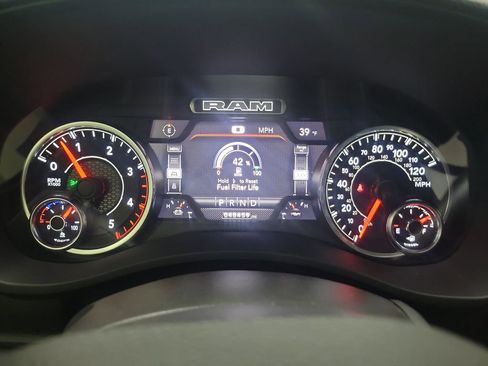 Used 2022 RAM 2500 Laramie AWD/4WD image 16