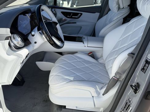 New 2025 Mercedes-Benz Maybach EQS 680 4MATIC image 17