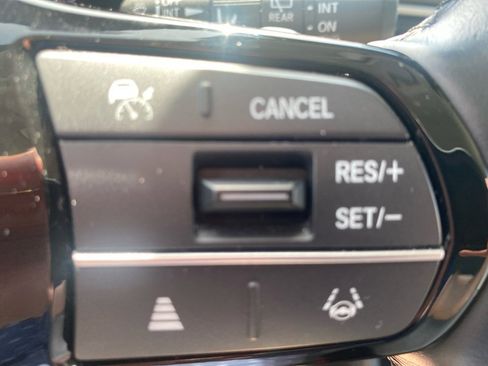 Certified 2025 Honda Pilot EX-L image 24