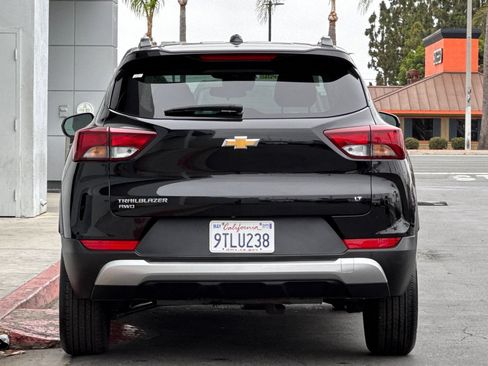 Used 2025 Chevrolet TrailBlazer LT AWD/4WD image 4