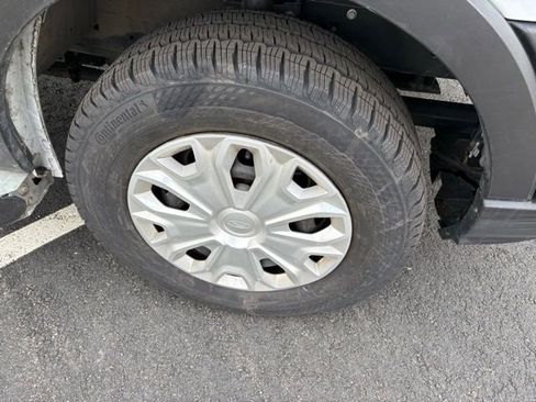 Used 2024 Ford Transit 250 Low Roof w/ Exterior Upgrade Package image 9