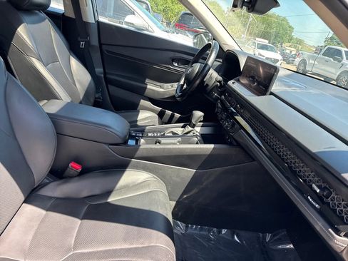 Used 2025 Honda Accord EX-L image 13