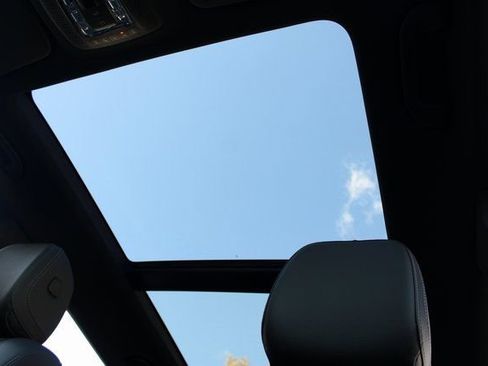 Used 2025 Mercedes-Benz GLS 450 4MATIC image 24