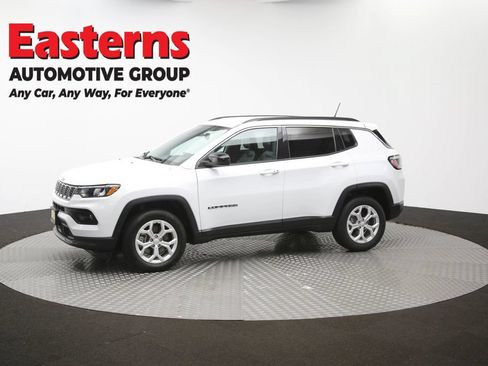 Used 2024 Jeep Compass Latitude AWD/4WD image 56