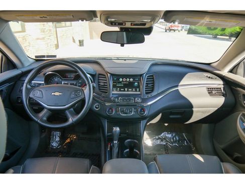 Used 2016 Chevrolet Impala LTZ image 12