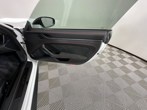 Used 2022 Porsche 911 GT3 image 17