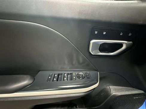 Used 2025 Kia K4 GT-Line w/ GT-Line Premium Package FWD image 19