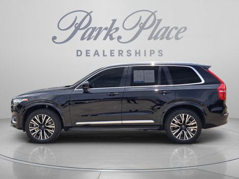 Used 2025 Volvo XC90 T8 Plus w/ Protection Package Premier AWD/4WD image 2