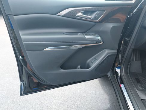 New 2027 Chevrolet Traverse Z71 w/ LPO, Floor Liner Package AWD/4WD image 12