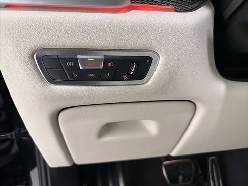 Certified 2023 BMW X6 xDrive40i w/ Executive Package image 12