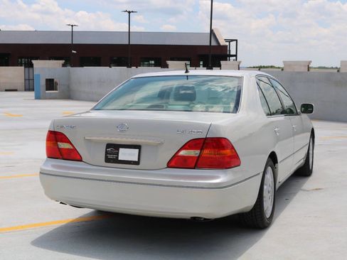 Used 2001 Lexus LS 430 RWD image 49