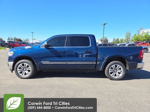 Used 2024 RAM 1500 Limited AWD/4WD image 10