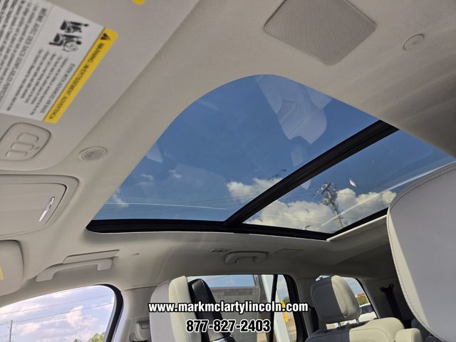 New 2026 Lincoln Aviator Reserve w/ Luxury Package AWD/4WD image 8
