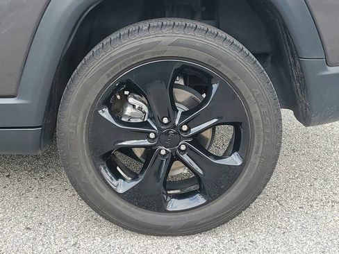 Used 2021 Jeep Compass Latitude image 6