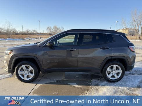 Used 2023 Jeep Compass Latitude w/ Convenience Group image 2