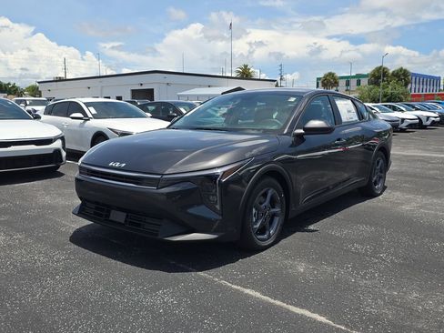 New 2026 Kia K4 FWD image 4