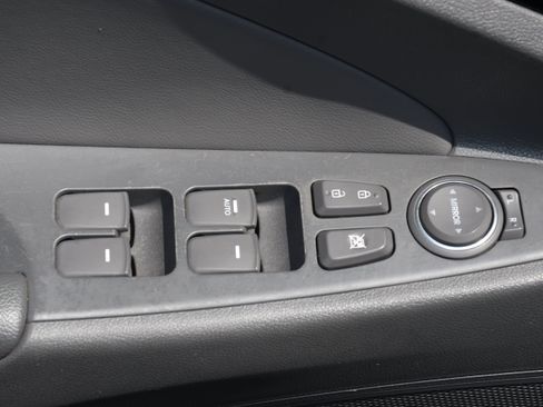 Used 2013 Hyundai Sonata Limited w/ Premium Pkg FWD image 11